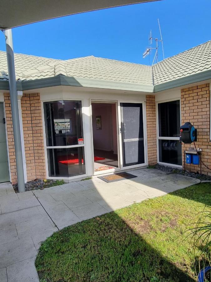 Hotel Little Gem In Papamoa Exterior foto